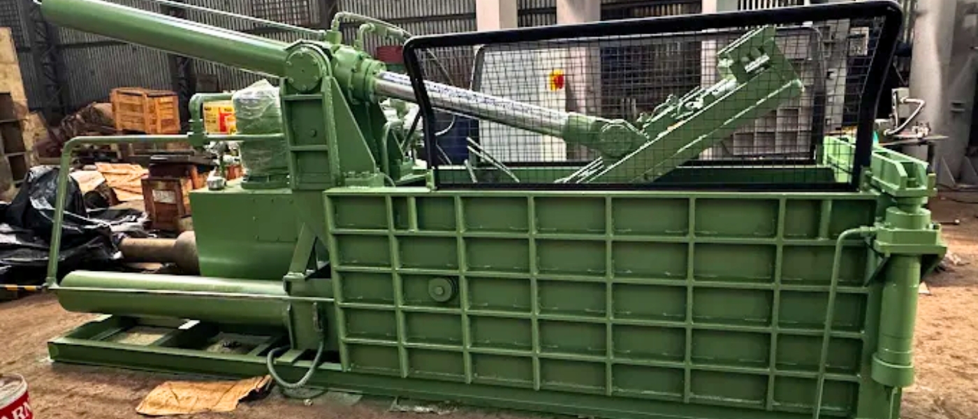 Robust Hydraulic Scrap Baling Press