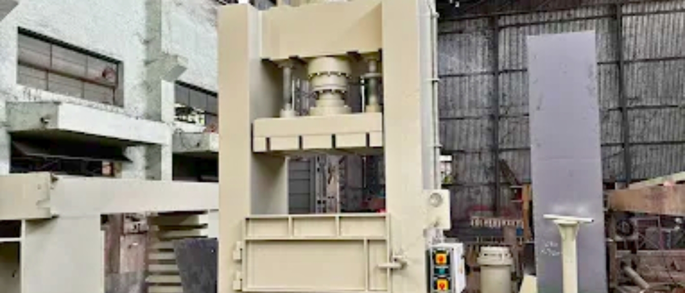 High-Capacity Vertical Hydraulic Press
